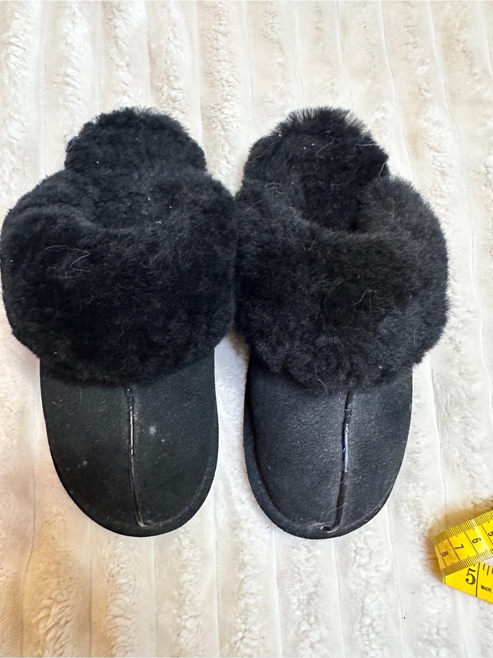 Soft moc sheepskin slippers